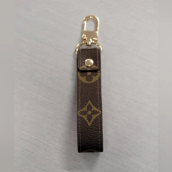 Authentic Louis Vuitton Upcycled Monogram Keychain/Fob - Picture 4 of 7